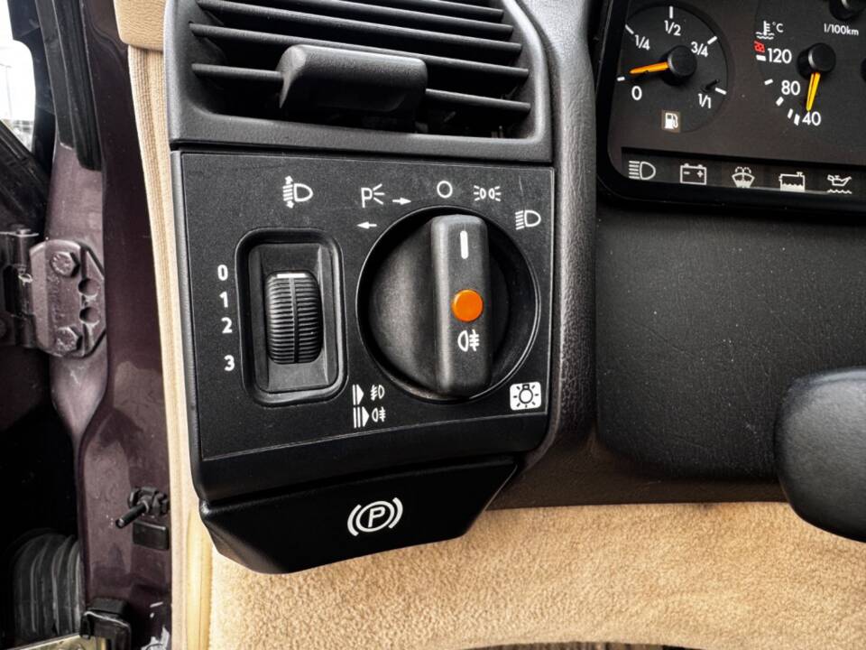 Bild 25/31 von Mercedes-Benz SL 320 (1994)