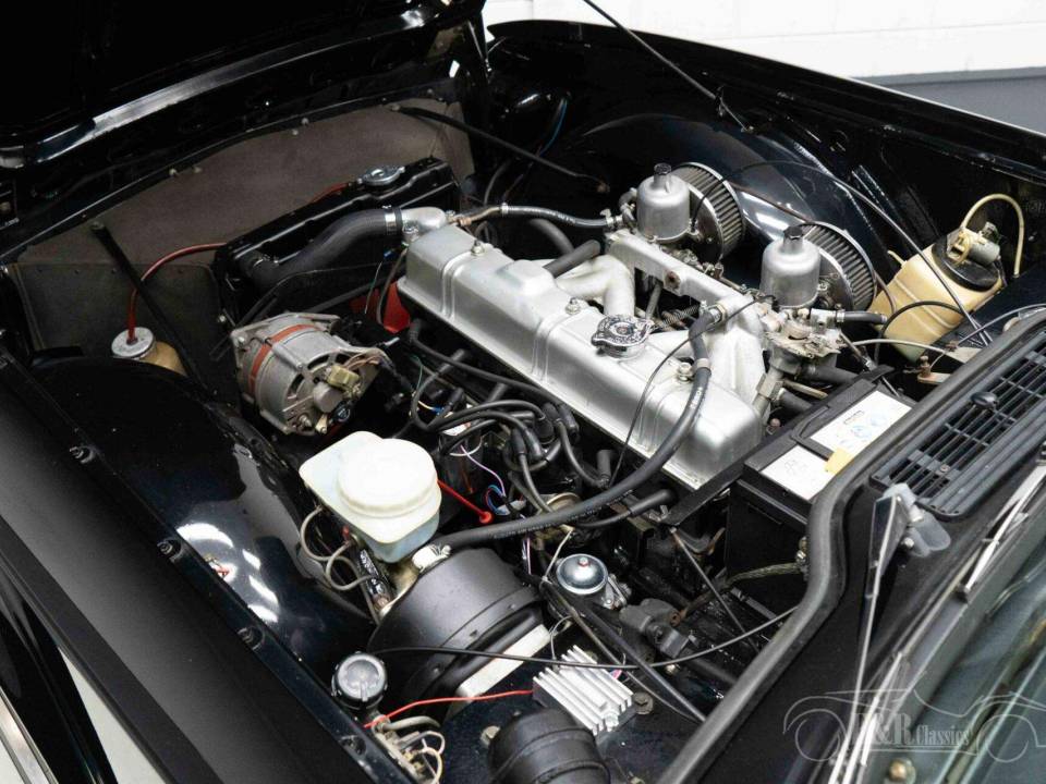 Image 3/19 of Triumph TR 6 (1971)