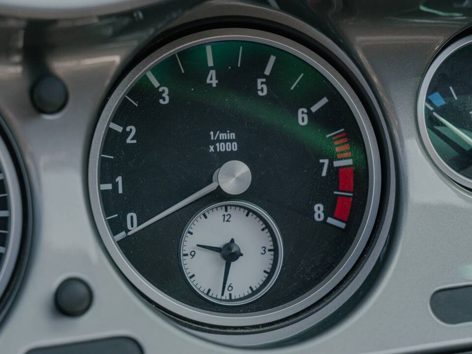 Image 116/185 of BMW Z8 (2001)