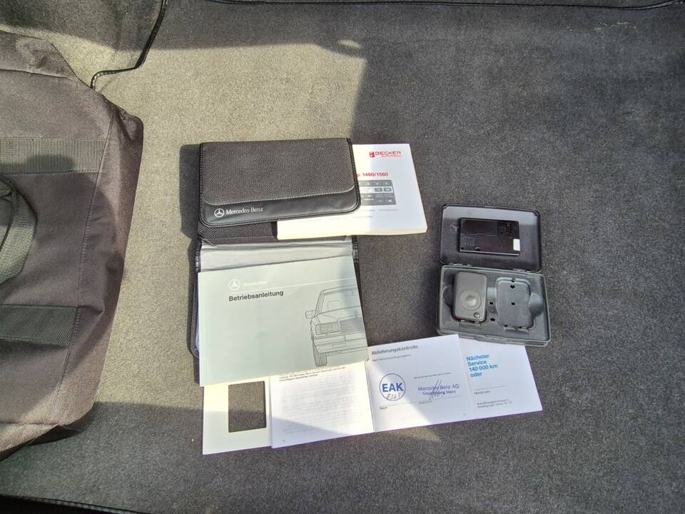 Bild 9/10 von Mercedes-Benz 500 E (1993)