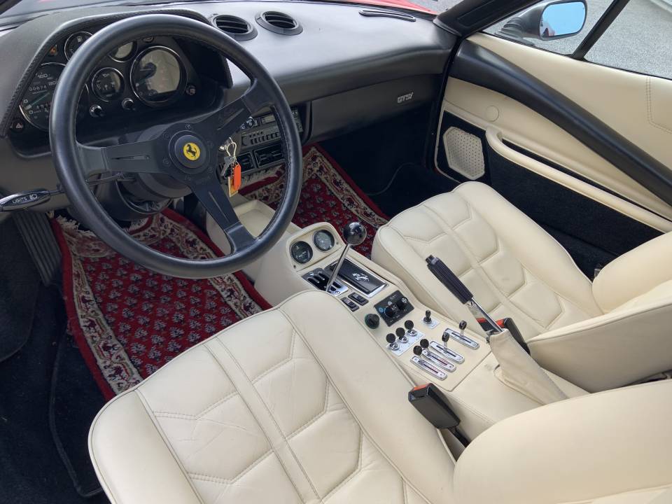 Image 5/14 de Ferrari 308 GTS Quattrovalvole (1984)