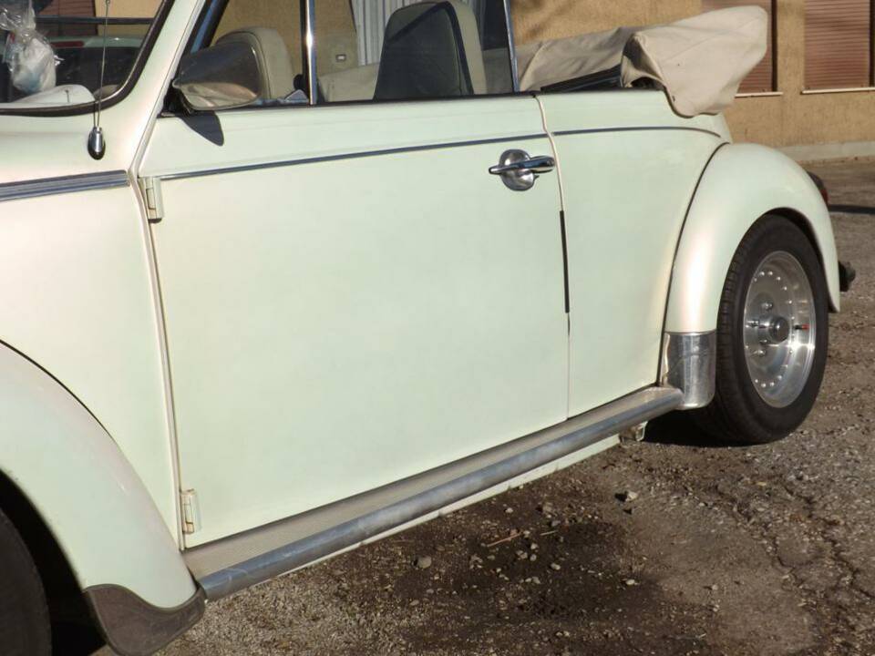 Image 28/50 of Volkswagen Escarabajo 1303 (1973)