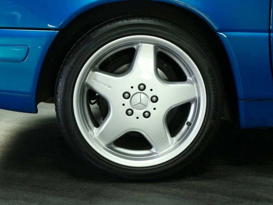 Image 50/50 de Mercedes-Benz SL 500 (1997)