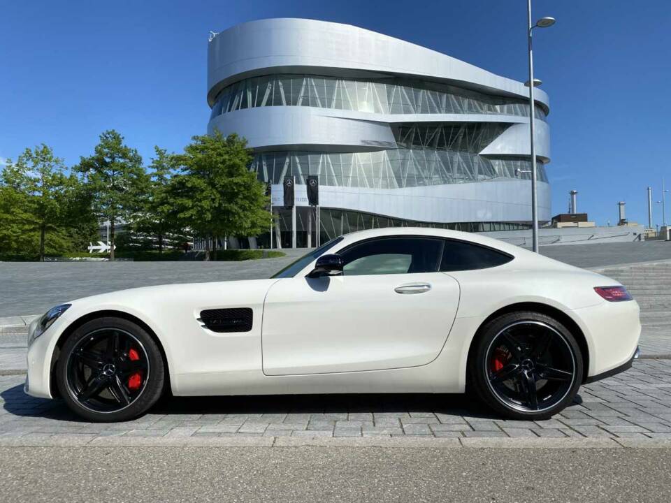 Image 2/34 de Mercedes-AMG GT-S (2018)