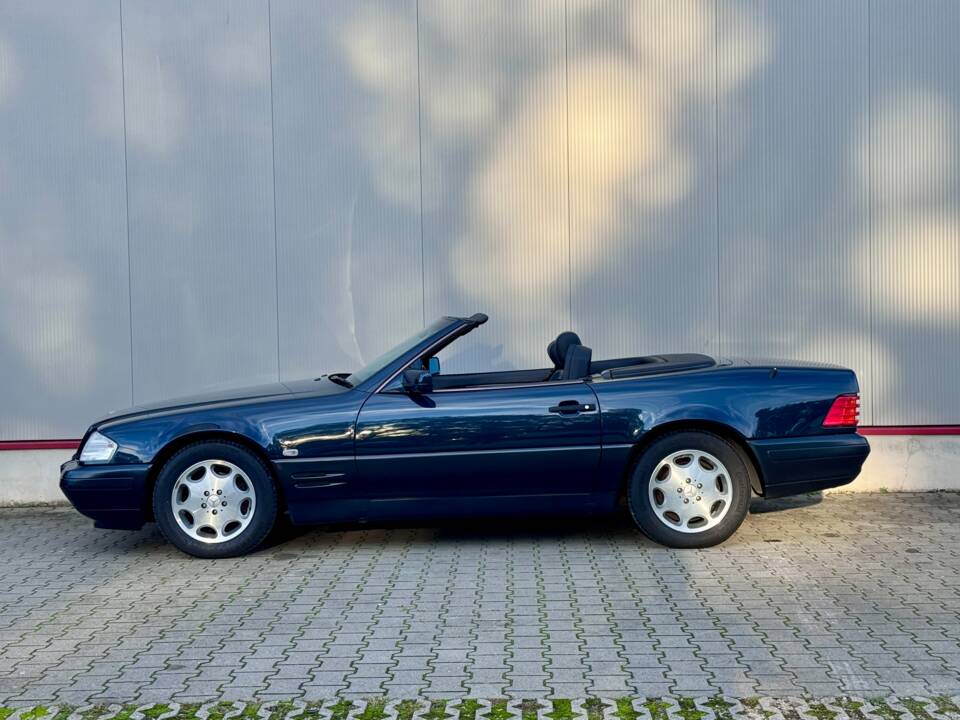 Image 5/49 de Mercedes-Benz SL 500 (1997)