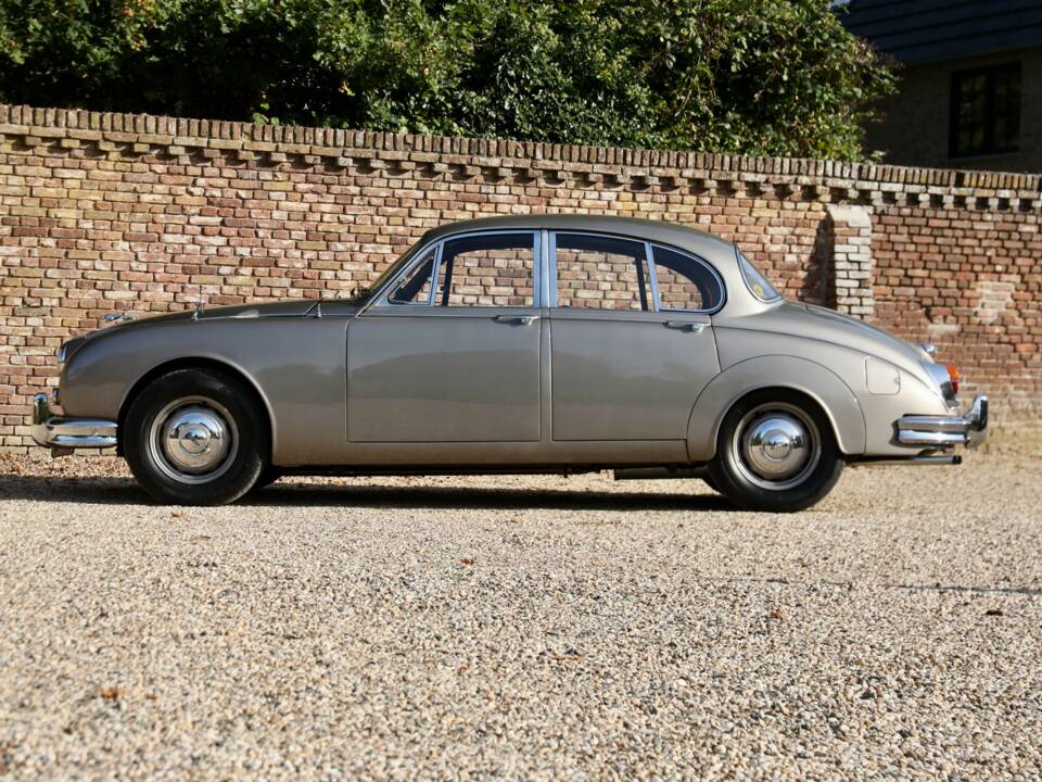 Immagine 42/50 di Jaguar Mk II 3.4 (1966)