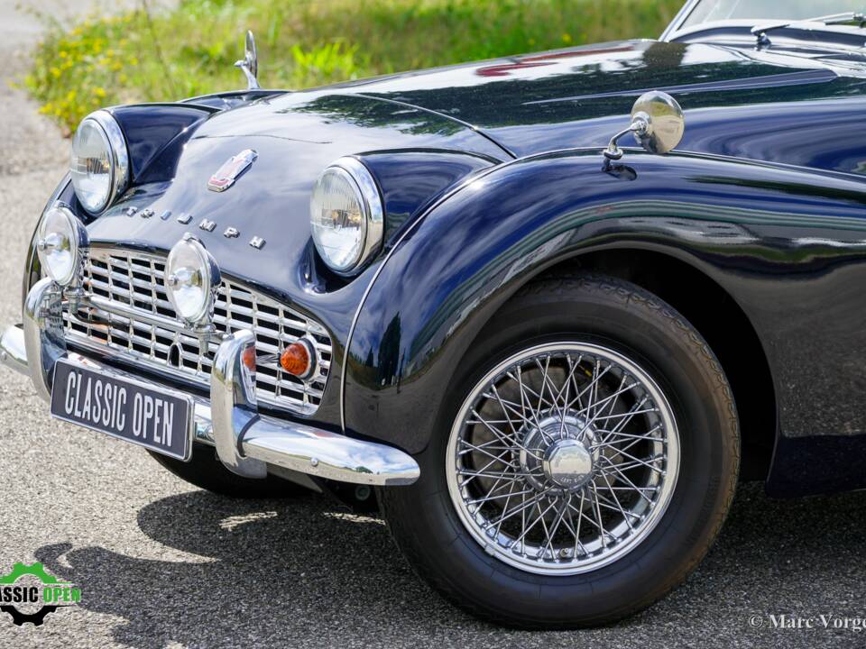 Image 15/46 of Triumph TR 3A (1958)
