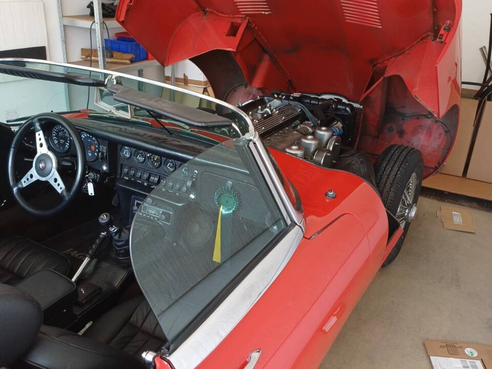 Bild 5/10 von Jaguar E-Type (1969)