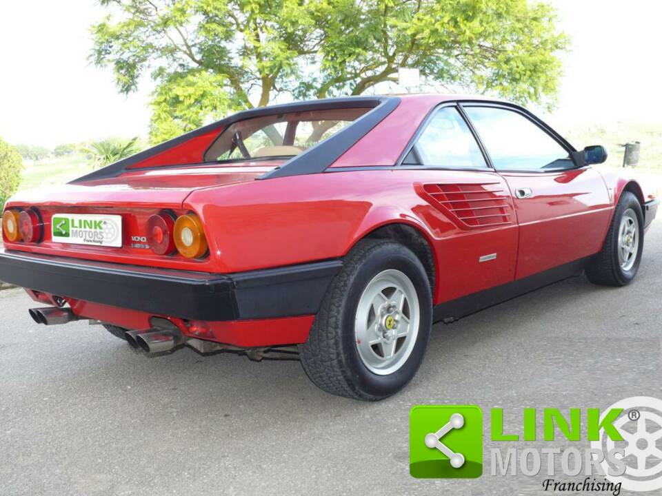 Bild 8/10 von Ferrari Mondial Quattrovalvole (1985)