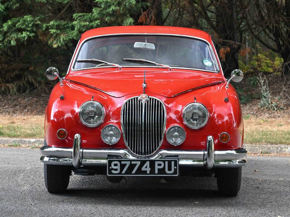 Bild 6/50 von Jaguar Mk II 2.4 (1961)