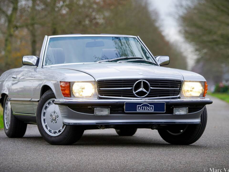 Bild 5/59 von Mercedes-Benz 280 SL (1985)