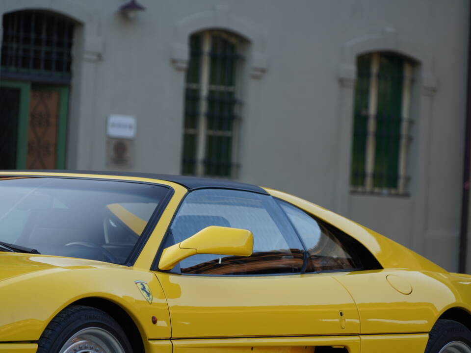 Bild 74/82 von Ferrari 348 TS (1990)