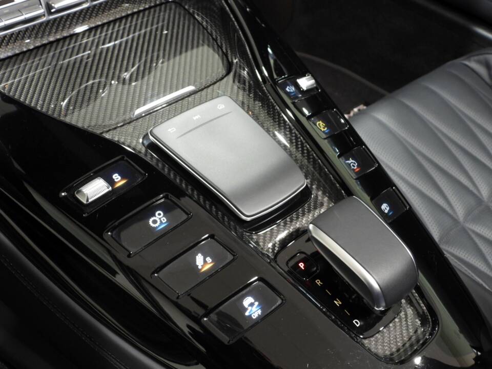 Image 8/15 of Mercedes-AMG GT (2021)