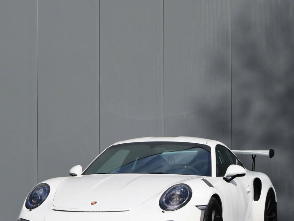 Image 34/82 de Porsche 911 GT3 RS (2015)