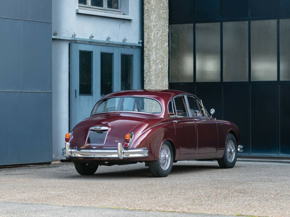 Image 27/49 of Jaguar Mk II 3.4 (1967)