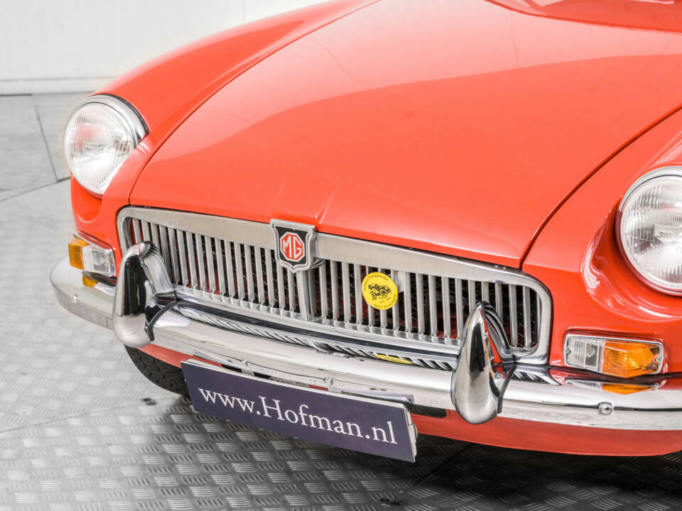 Imagen 20/50 de MG MGB GT (1975)