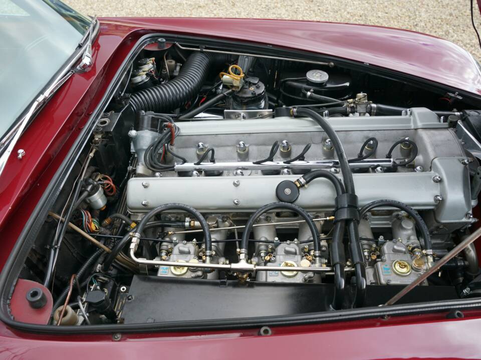 Bild 4/50 von Aston Martin DB 6 Vantage (1966)