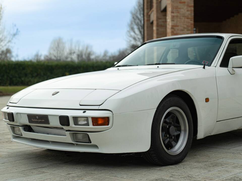 Bild 11/50 von Porsche 944 (1985)