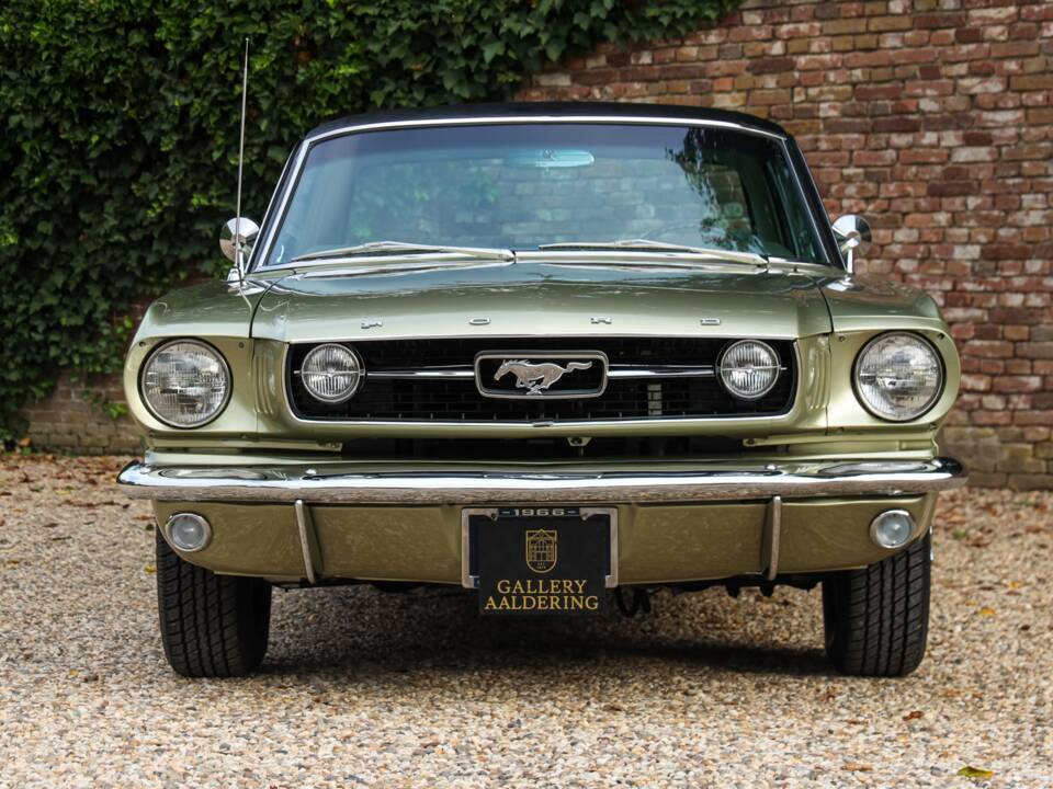 Image 41/50 of Ford Mustang GT (1966)