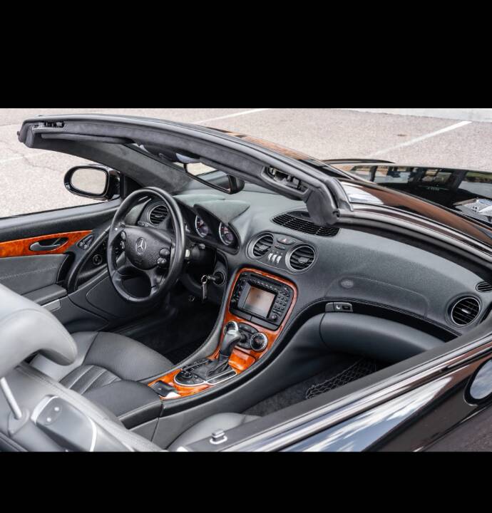 Immagine 3/6 di Mercedes-Benz SL 55 AMG (2003)