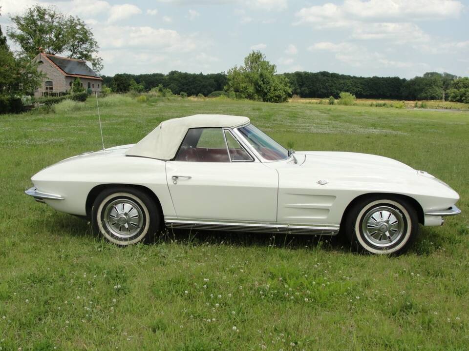Afbeelding 7/8 van Chevrolet Corvette Sting Ray Convertible (1964)