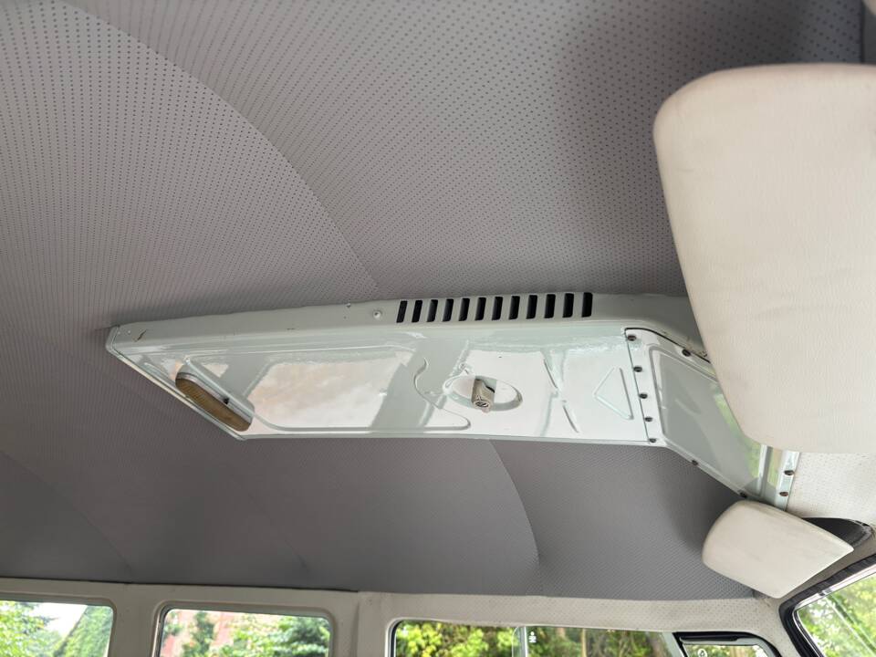 Bild 24/41 von Volkswagen T1 Samba (1964)