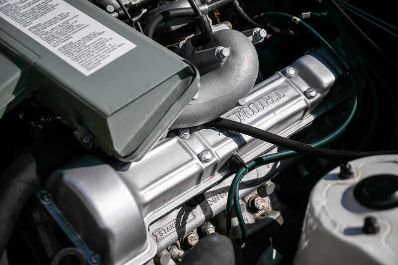 Image 16/47 of Triumph Stag (1975)