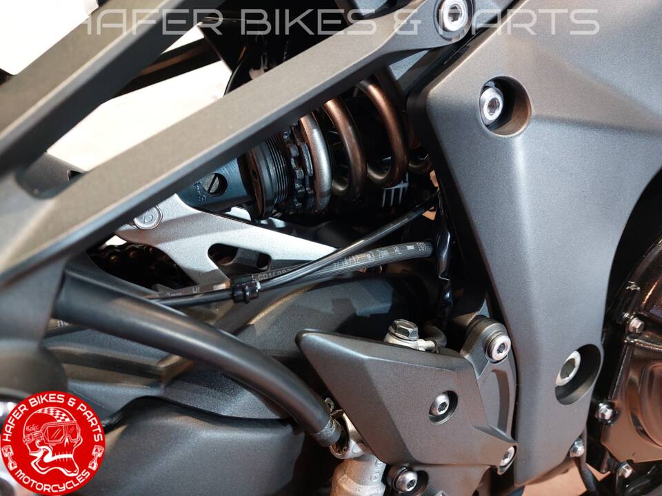 Image 26/35 of Kawasaki DUMMY (2013)