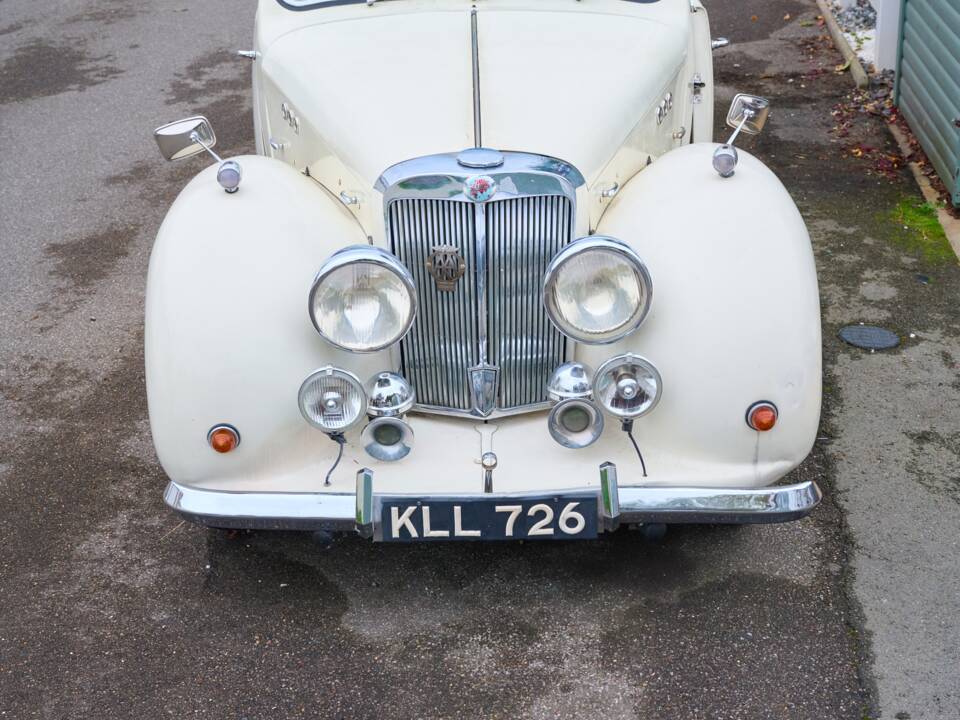 Bild 37/50 von Triumph 2000 Roadster (1949)