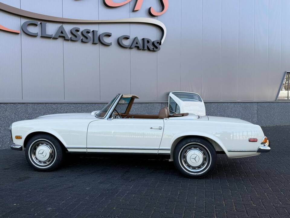 Image 13/48 of Mercedes-Benz 280 SL (1970)
