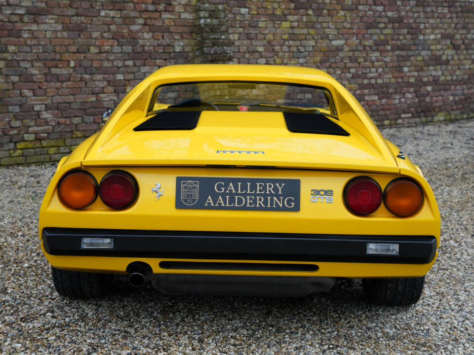 Immagine 8/50 di Ferrari 308 GTB (1976)