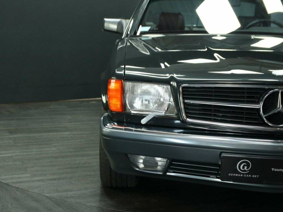 Immagine 37/50 di Mercedes-Benz 560 SEC (1990)