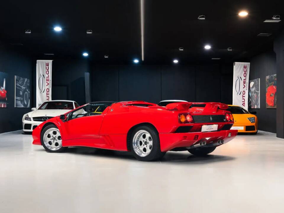 Bild 9/15 von Lamborghini Diablo (1996)