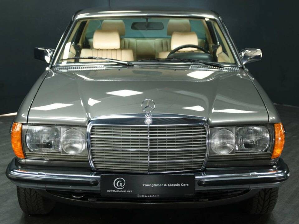 Image 9/30 of Mercedes-Benz 280 CE (1984)