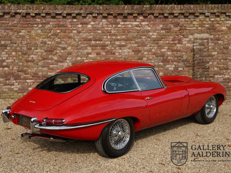 Immagine 2/50 di Jaguar E-Type 3.8 (1963)