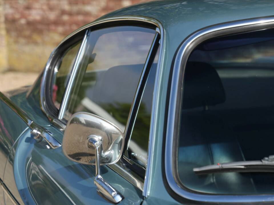 Bild 35/50 von Volvo 1800 E (1970)