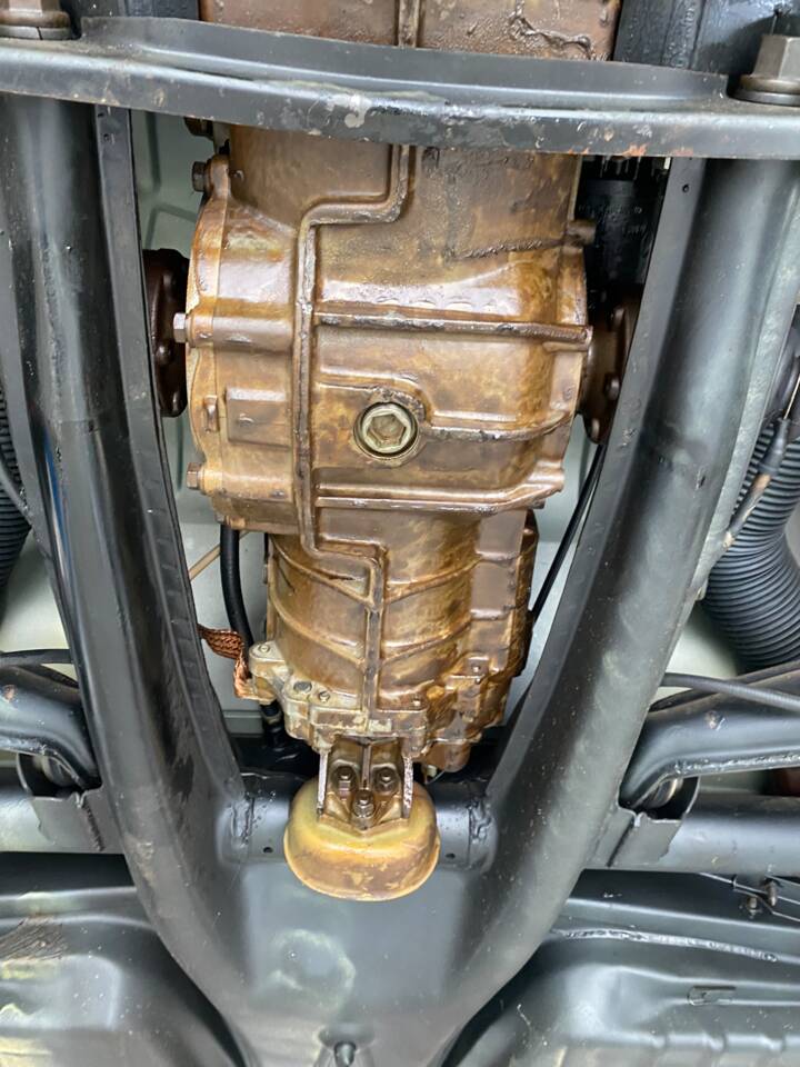 Image 69/96 of Volkswagen Beetle 1303 (1980)