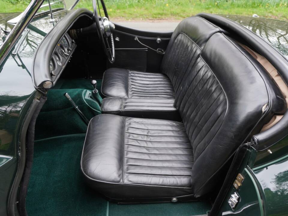 Afbeelding 12/17 van Jaguar XK 120 OTS (1954)