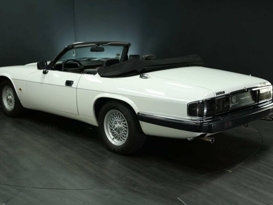 Image 5/50 de Jaguar XJS 5.3 V12 (1992)