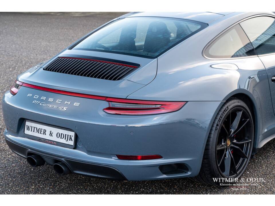 Bild 10/36 von Porsche 911 Carrera 4S (2017)