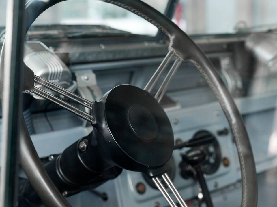 Bild 13/50 von Land Rover 88 (1961)