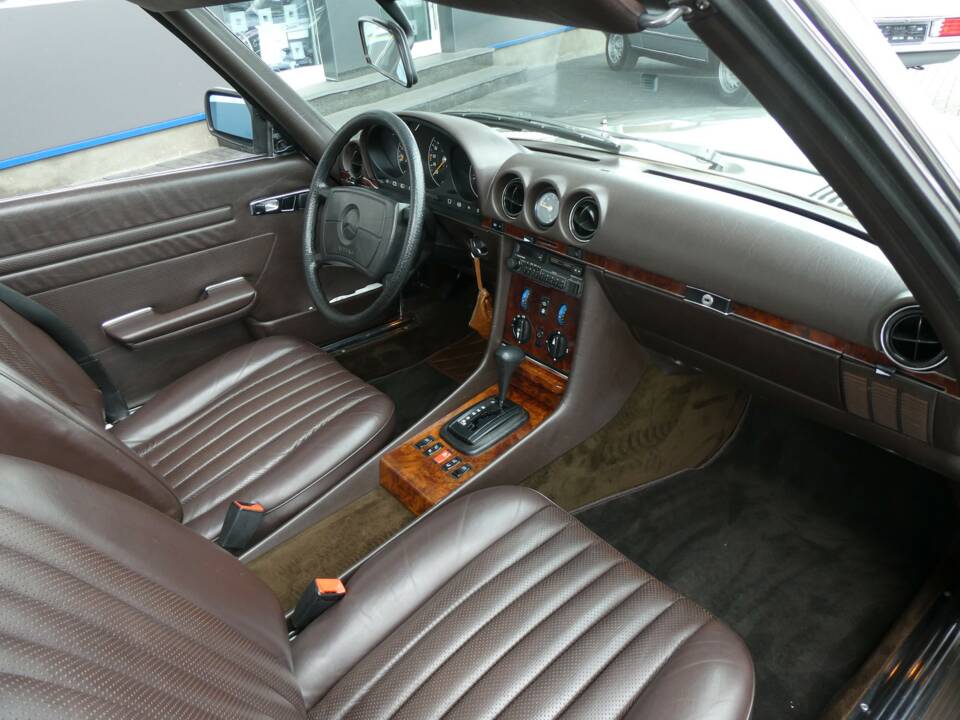 Afbeelding 12/23 van Mercedes-Benz 500 SL (1985)