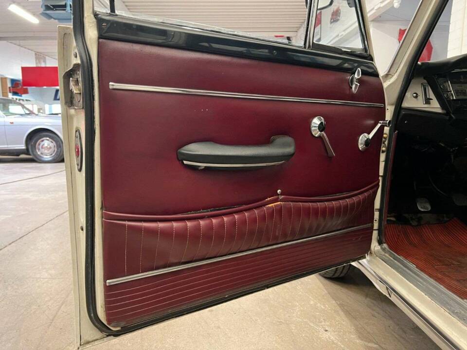 Afbeelding 6/17 van FIAT 2300 (1964)