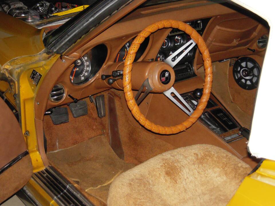 Image 8/38 de Chevrolet Corvette Stingray (1973)