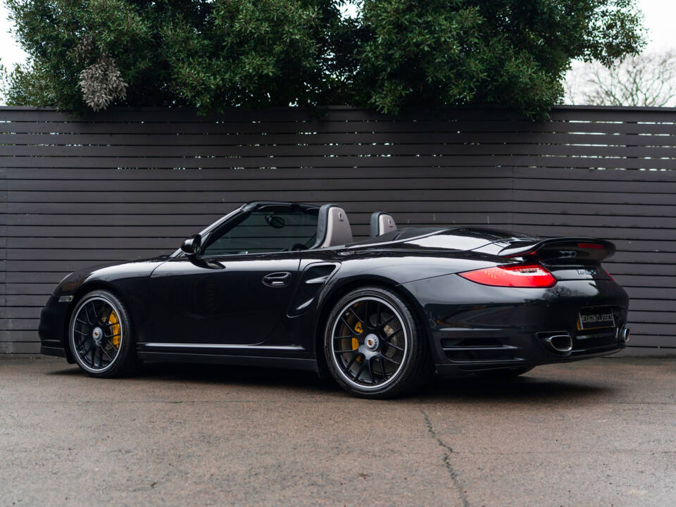 Image 3/51 of Porsche 911 Turbo S (2011)