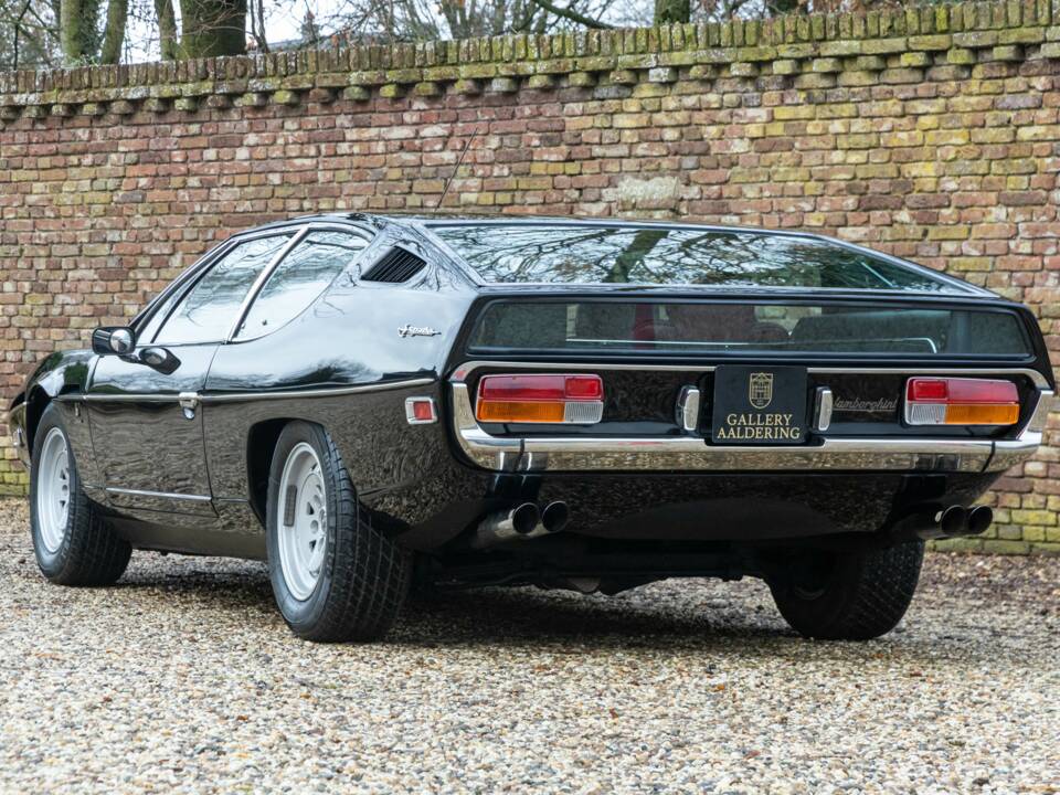 Afbeelding 2/50 van Lamborghini Espada 400 GT (1973)