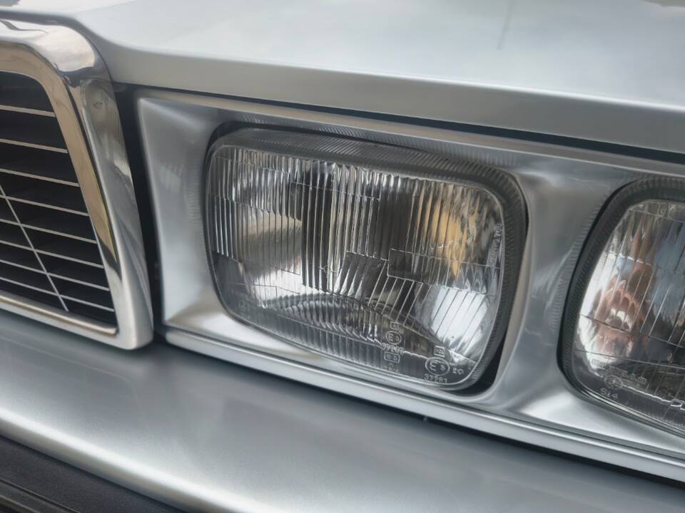 Bild 17/100 von Maserati Biturbo Spyder E (1986)