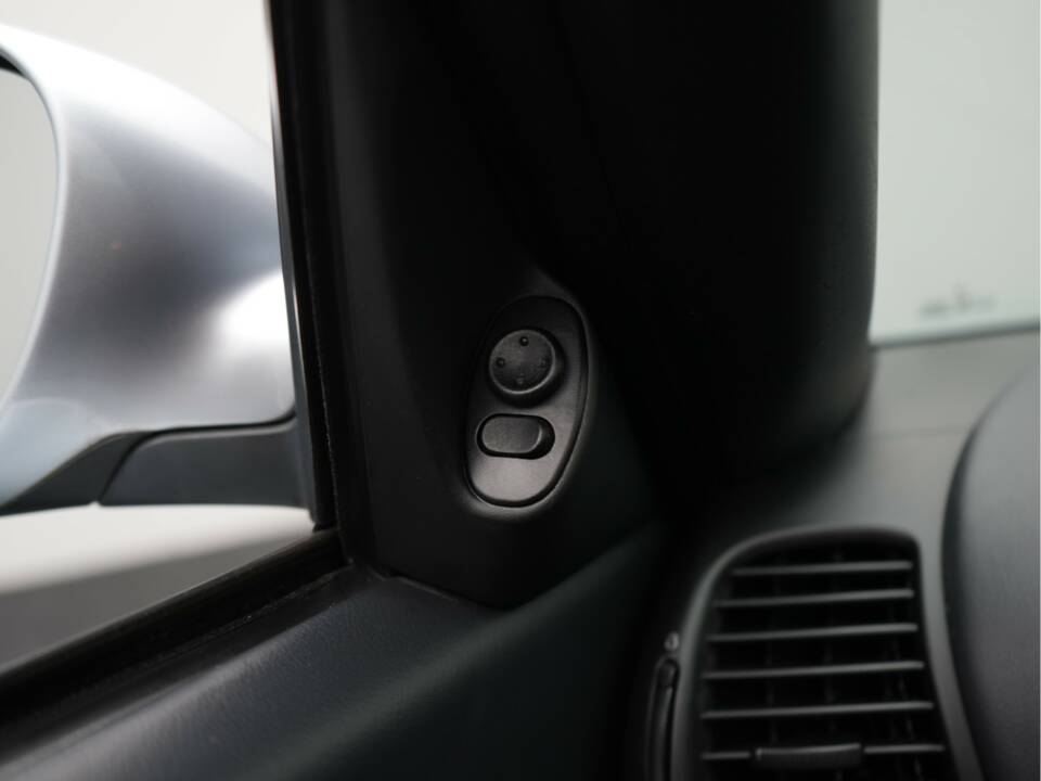 Image 29/45 de Porsche Boxster (2003)