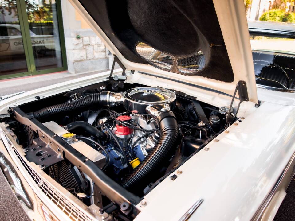 Afbeelding 67/91 van Ford Fairlane 500 (1963)