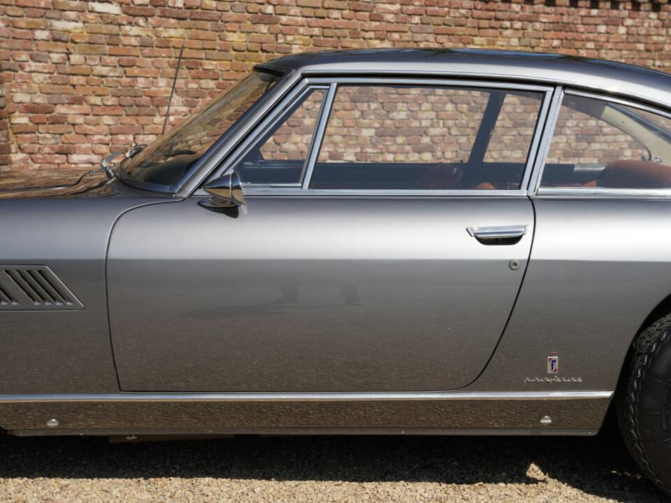 Immagine 10/50 di Ferrari 330 GT 2+2 (1965)